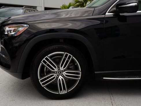 Used 2023 Mercedes-Benz GLS 450 4MATIC image 15