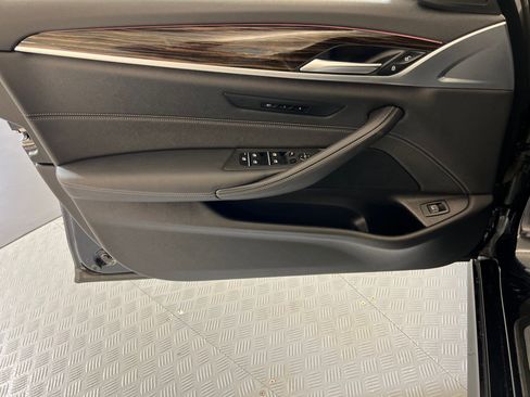 Certified 2023 BMW 530i w/ M Sport Package image 12