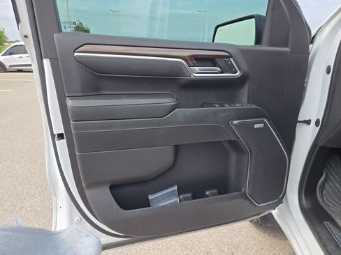 Certified 2023 Chevrolet Silverado 1500 LT Trail Boss w/ Convenience Package II AWD/4WD image 10