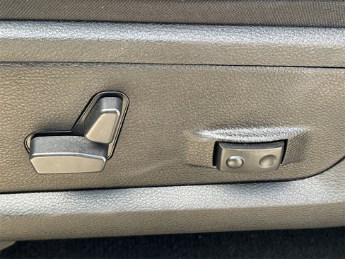 Used 2022 RAM 1500 Classic Warlock w/ Electronics Group image 20