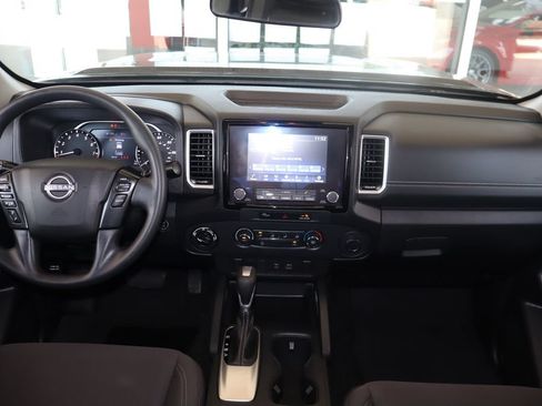 Used 2023 Nissan Frontier SV AWD/4WD image 33