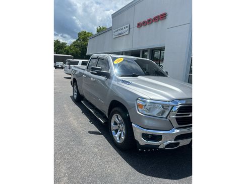 Used 2019 RAM 1500 Big Horn RWD image 2