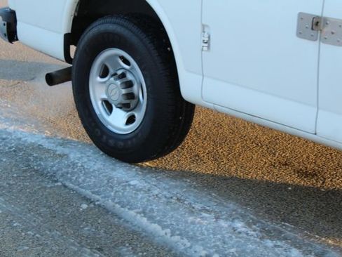 Used 2012 Chevrolet Express 2500 LT w/ LT Preferred Equipment Group image 22