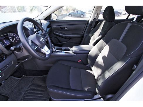 Used 2025 Nissan Sentra SV FWD image 6
