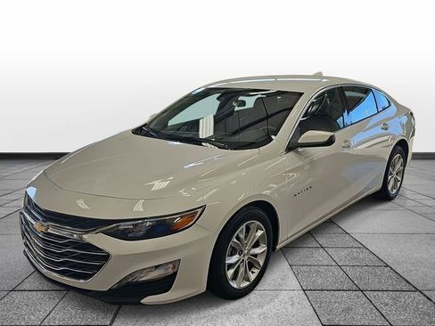 Used 2024 Chevrolet Malibu LT image 1
