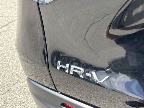 Used 2024 Honda HR-V Sport image 11