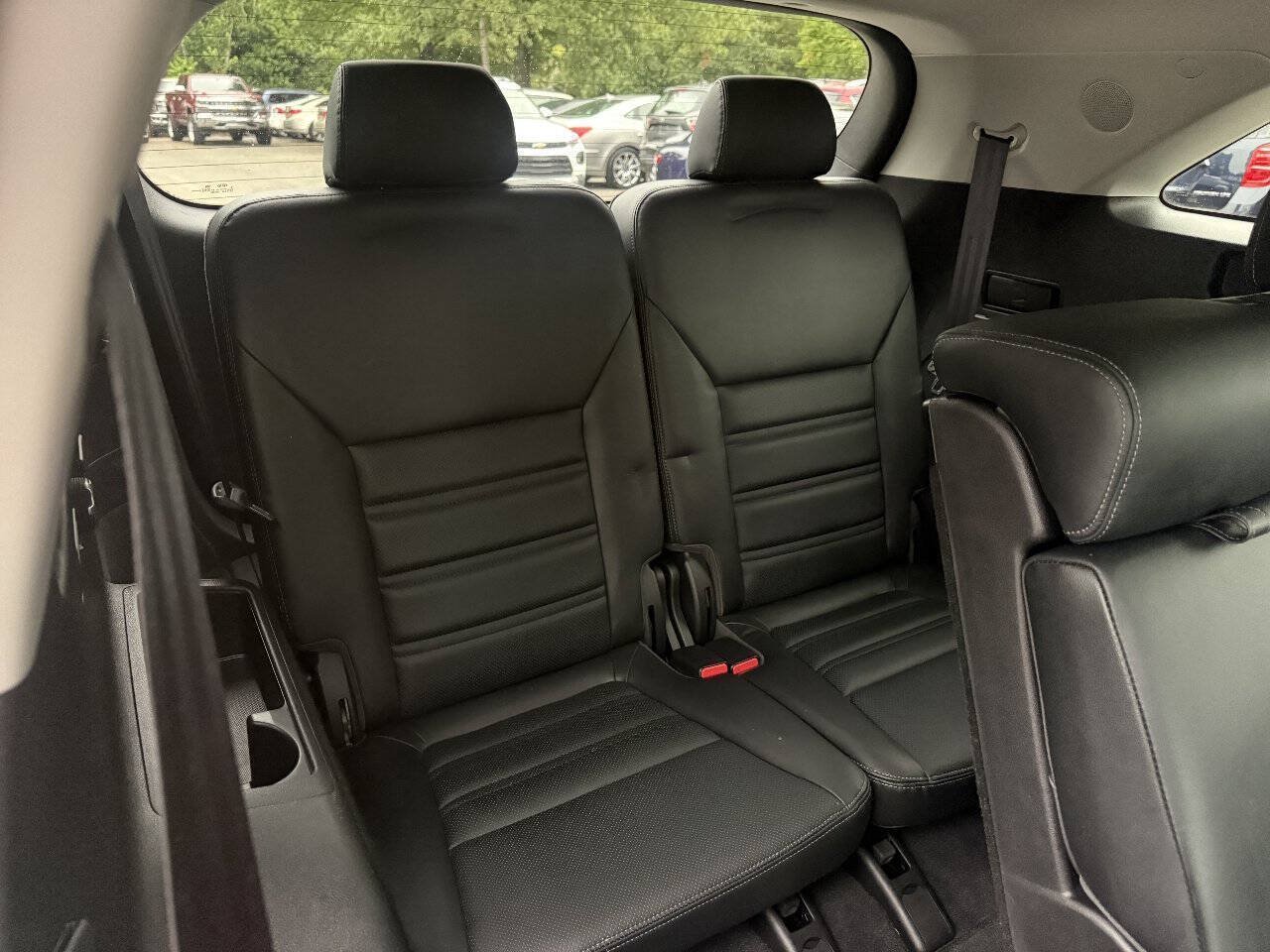 Used 2016 Kia Sorento SX FWD image 18