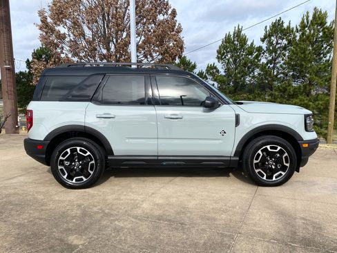 Used 2024 Ford Bronco Sport Outer Banks w/ Tech Package image 7