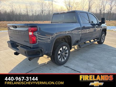 Used 2024 Chevrolet Silverado 2500 Custom w/ Custom Value Package image 5