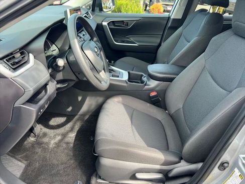 Certified 2025 Toyota RAV4 LE AWD/4WD image 14