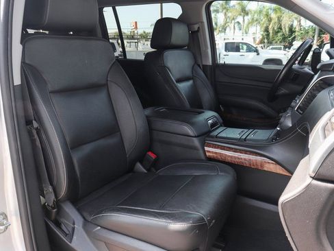 Used 2020 Chevrolet Suburban Premier image 46
