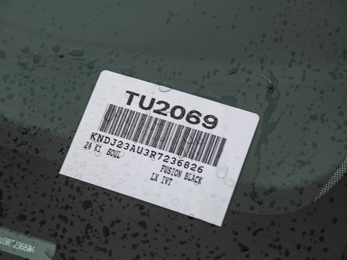 Used 2024 Kia Soul LX w/ Option Group 015 image 27