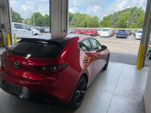 Used 2024 MAZDA MAZDA3 s FWD image 4