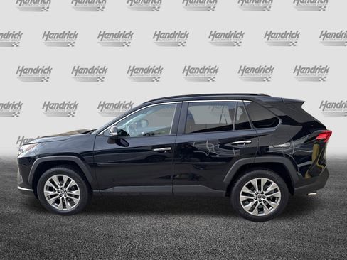Used 2022 Toyota RAV4 Limited image 7