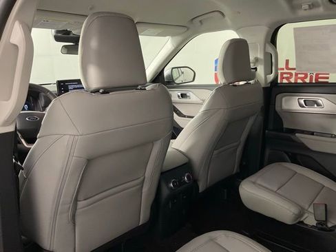 New 2025 Ford Explorer Active w/ Active Comfort Package image 15