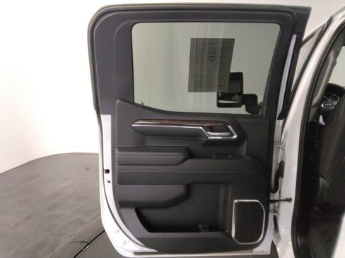 Used 2024 GMC Sierra 1500 Elevation w/ X31 Off-Road Package image 27