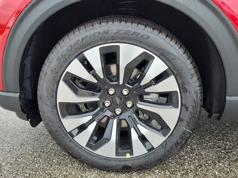 New 2026 Ford Explorer Platinum w/ LUX Leather Package AWD/4WD image 6