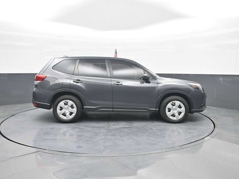 Used 2023 Subaru Forester AWD/4WD image 9