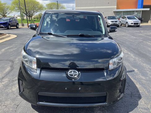 Used 2012 Scion xB FWD image 8