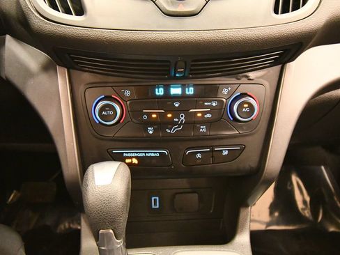 Used 2017 Ford Escape SE AWD/4WD image 26