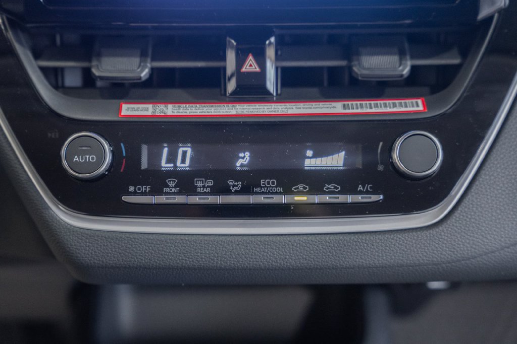 New 2027 Toyota Corolla LE FWD image 19