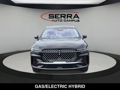 Used 2025 Lincoln Nautilus Reserve AWD/4WD image 9