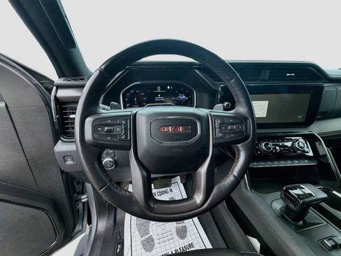 Used 2023 GMC Sierra 1500 AT4 w/ AT4 Preferred Package AWD/4WD image 11