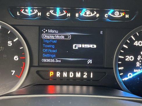 Used 2015 Ford F150 XLT w/ Equipment Group 302A Luxury image 15