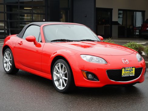 Used 2011 MAZDA MX-5 Miata Touring w/ Suspension Pkg RWD image 1