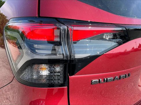 Certified 2025 Subaru Forester Touring AWD/4WD image 31