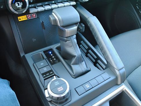 New 2026 Toyota 4Runner Limited AWD/4WD image 15