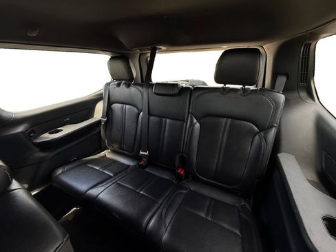 Used 2024 Jeep Wagoneer Series II w/ Flexible Seating Group AWD/4WD image 28