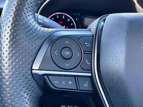 Used 2022 Toyota Avalon Touring image 16