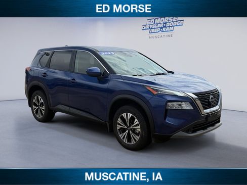 Used 2023 Nissan Rogue SV image 7