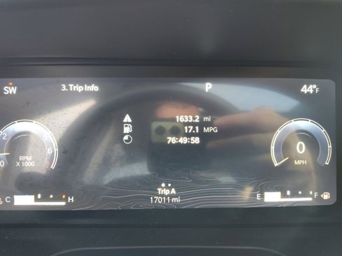 Used 2024 Jeep Grand Cherokee L Limited image 25