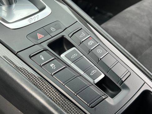 Used 2019 Porsche 911 Targa 4 GTS image 30