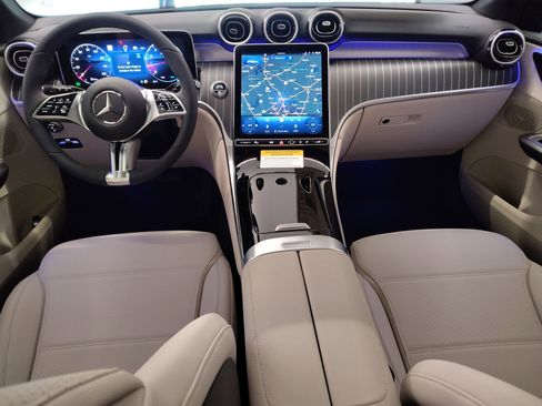 Used 2026 Mercedes-Benz GLC 300 image 15