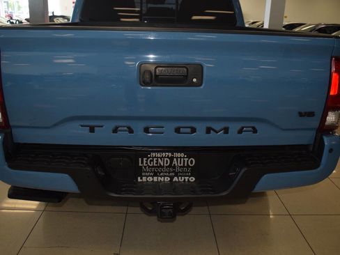 Used 2019 Toyota Tacoma TRD Off-Road w/ Technology Package AWD/4WD image 20