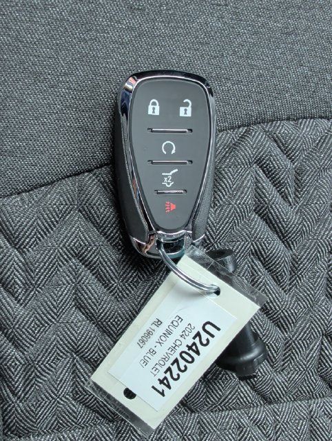 Used 2024 Chevrolet Equinox LT FWD image 27
