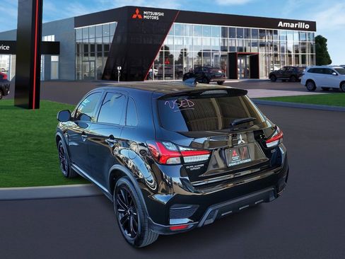 Used 2025 Mitsubishi Outlander Sport LE image 2