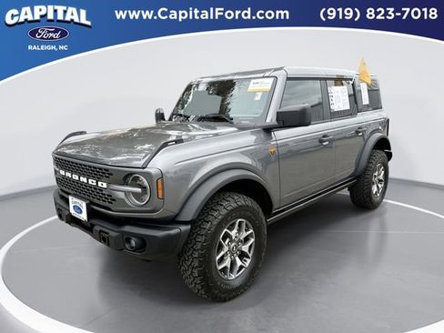 Certified 2025 Ford Bronco Badlands image 1