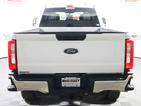Used 2024 Ford F350 XLT image 9