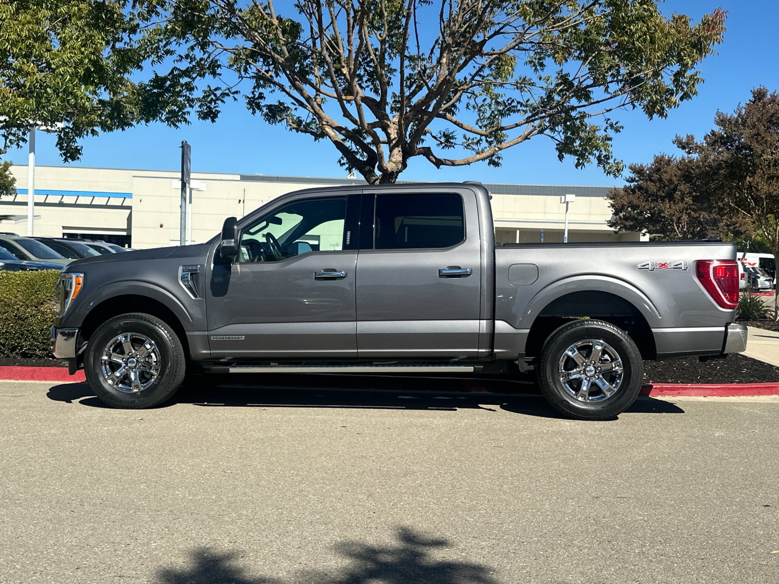 Used 2022 Ford F150 XLT AWD/4WD image 3