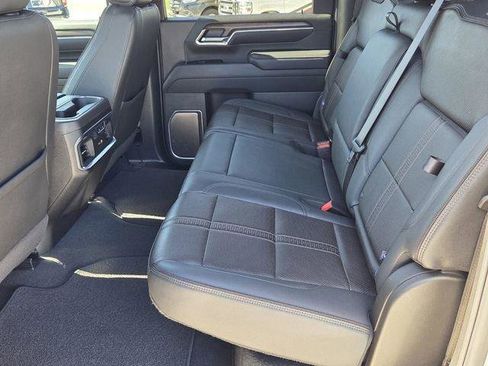 Used 2025 Chevrolet Silverado 2500 High Country w/ Technology Package image 10