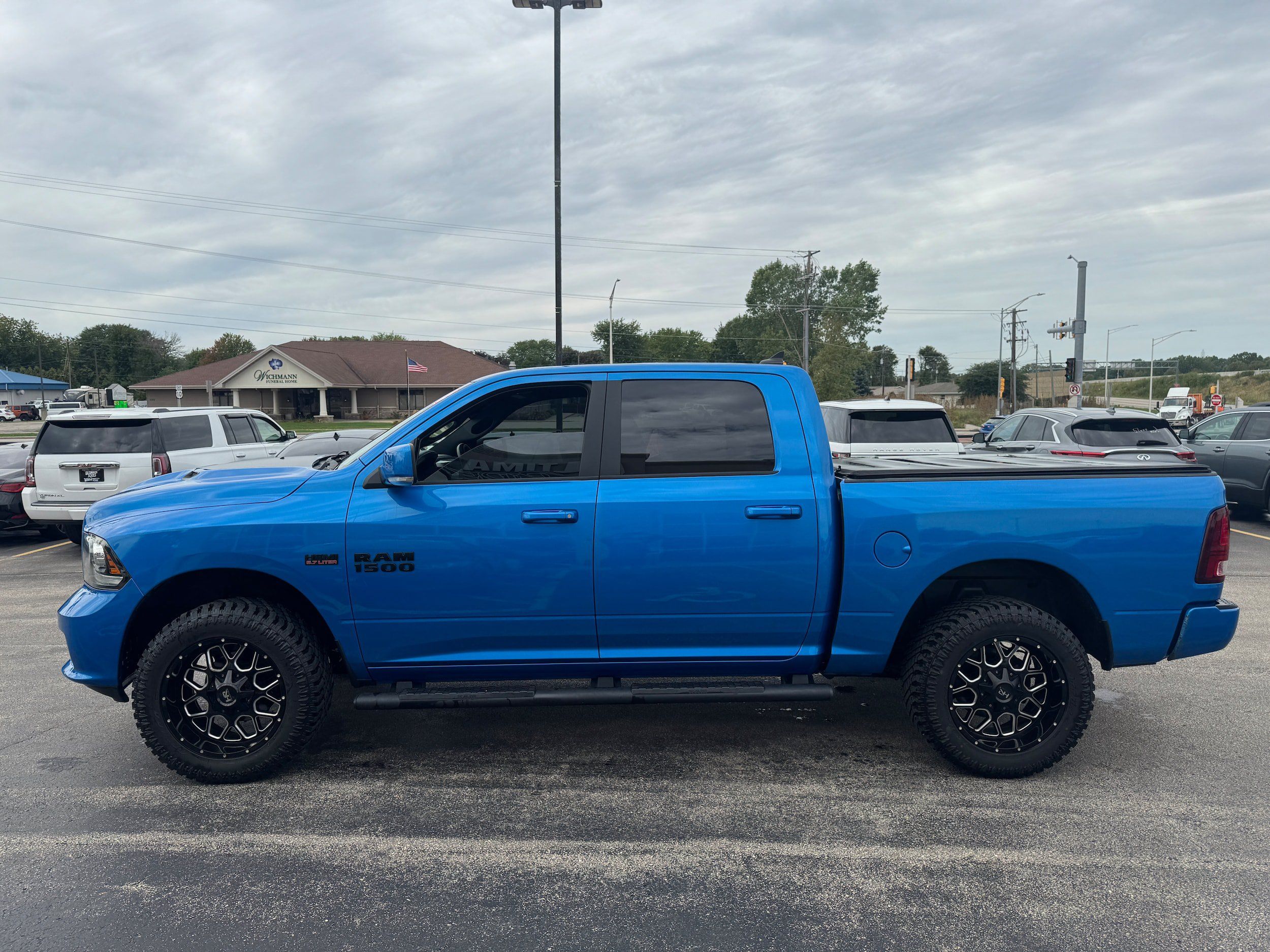 Used 2018 RAM 1500 Sport w/ Hydro Blue Sport Package AWD/4WD image 3