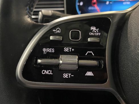 Used 2022 Mercedes-Benz GLS 450 4MATIC image 11