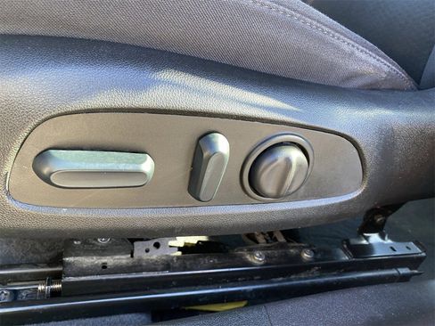 Used 2022 Chevrolet Malibu LT image 20