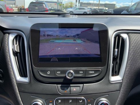 Used 2024 Chevrolet Malibu LT FWD image 32