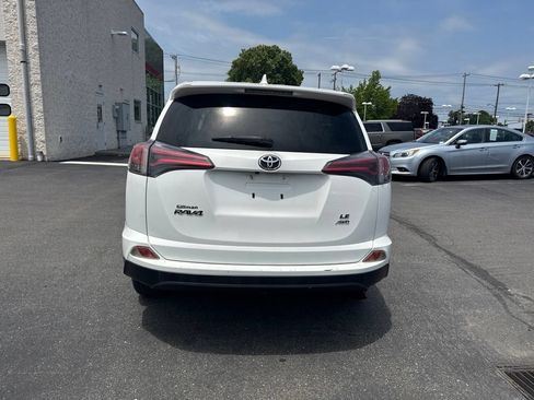 Used 2018 Toyota RAV4 LE w/ All Weather Liner Package AWD/4WD image 5