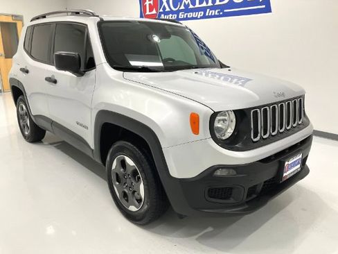 Used 2018 Jeep Renegade Sport w/ Power & Air Group image 16